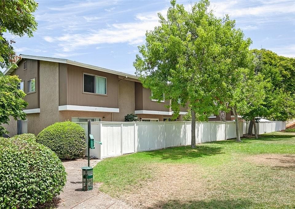 1st image of 4254 Mesa Vista Way Unit 8