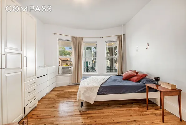 Rented by Compass | media 11