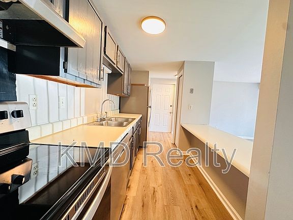 3rd image of 9401 Old Concord Rd APT A