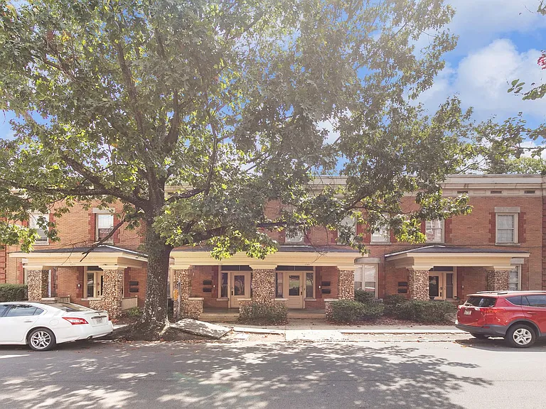 Ramsay Apartments — Photo 10