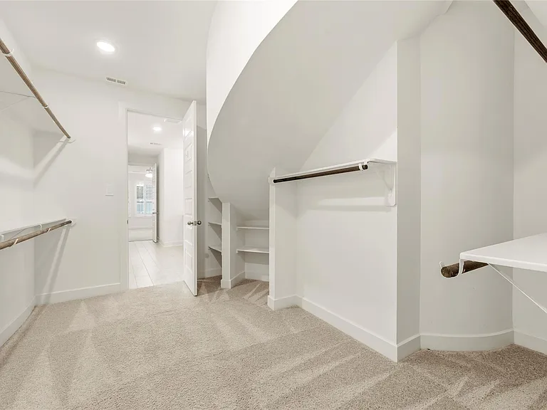 981 Cortez Creek Dr — Photo 16