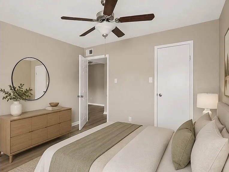 9090 S Braeswood Blvd #75 — Photo 14