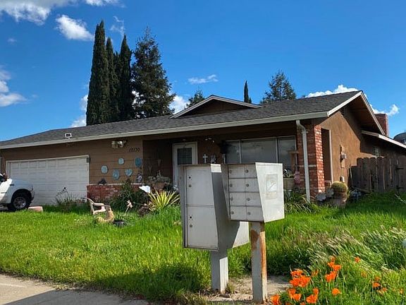 2nd image of 12130 Kadota Ave