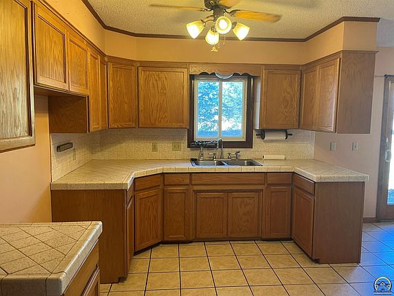 3rd image of 4822 SE 21st St