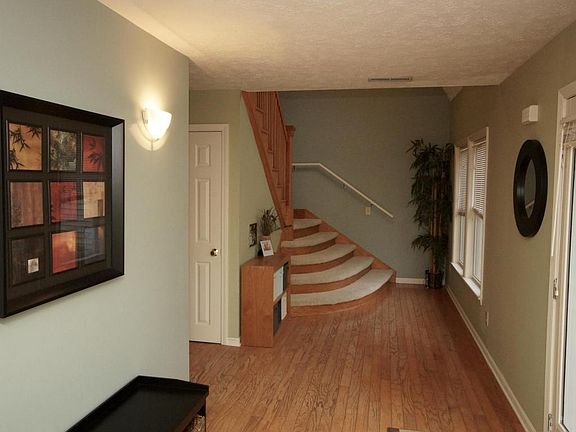 3rd image of 7285 Orlee St SE