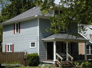 1019 Fenimore Ave, Kalamazoo, MI 49048