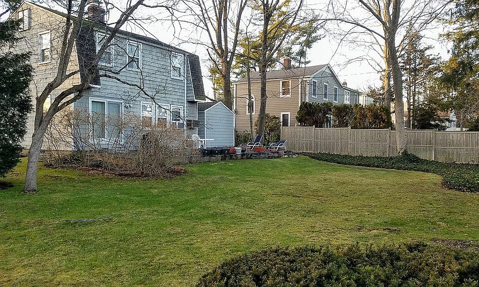 1st image of 184 Hillturn Ln
