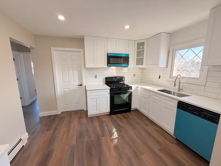 356 Westminster Pl #2 — Photo 8
