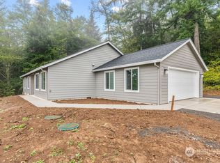 116 Sunny Basin Rd, Castle Rock, WA 98611