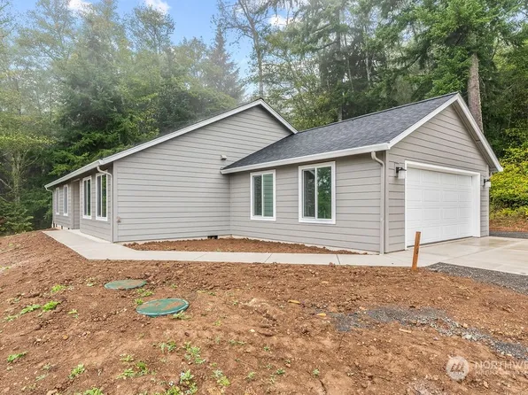 116 Sunny Basin Road, Castle Rock, WA 98611