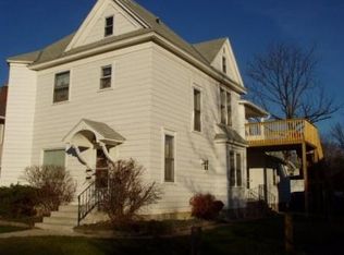 1211 State St APT 4, Eau Claire, WI 54701