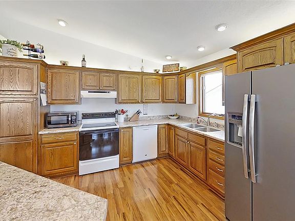 5th image of 2803 Ryan Dr