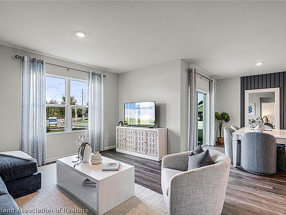 4th image of 6743 San Benito Dr