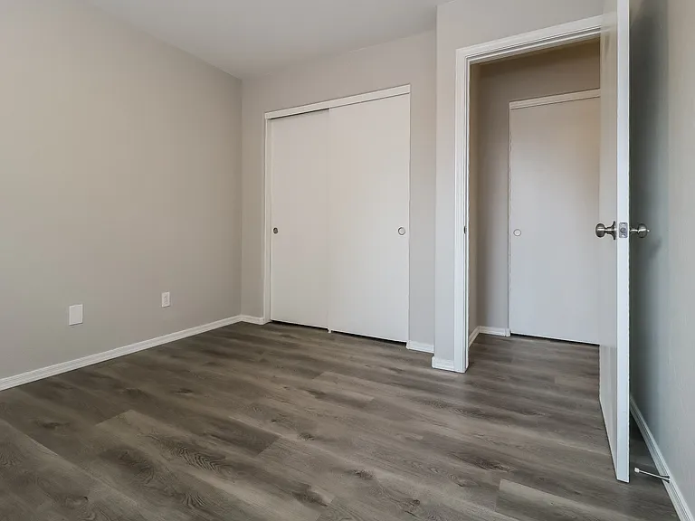 15299 W Adams St — Photo 11