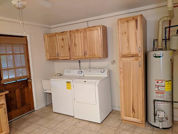 3rd image of 1118 Eastwood Ave