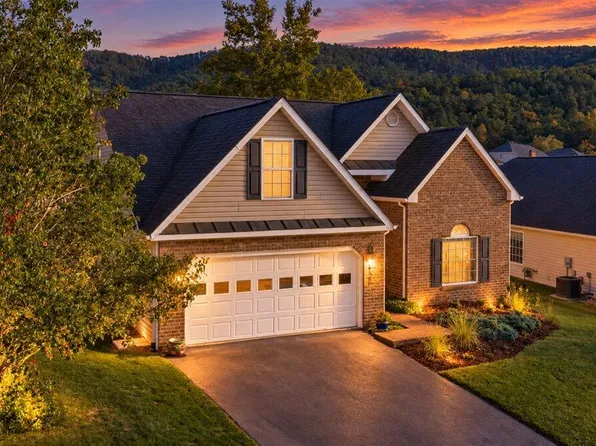4307 Faircrest Ln, Roanoke, VA 24018