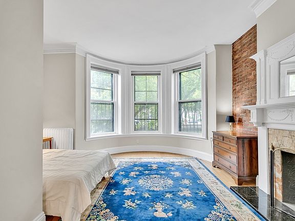 5th image of 293-295 Commonwealth Ave #1A