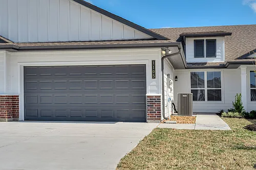 1129 Trellis Pass Photo 1