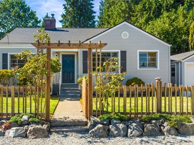 11039 Dayton Avenue N, Seattle, WA, 98133