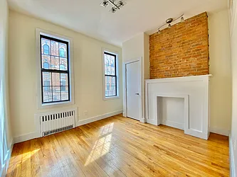 253 Stockholm Street, #2A