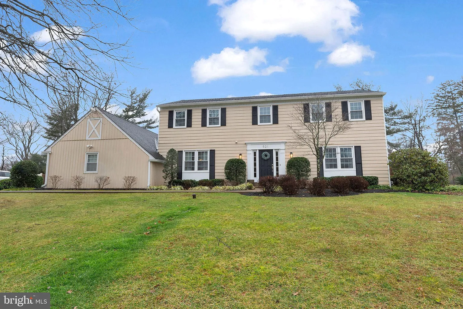 521 Kings Rd photo 1