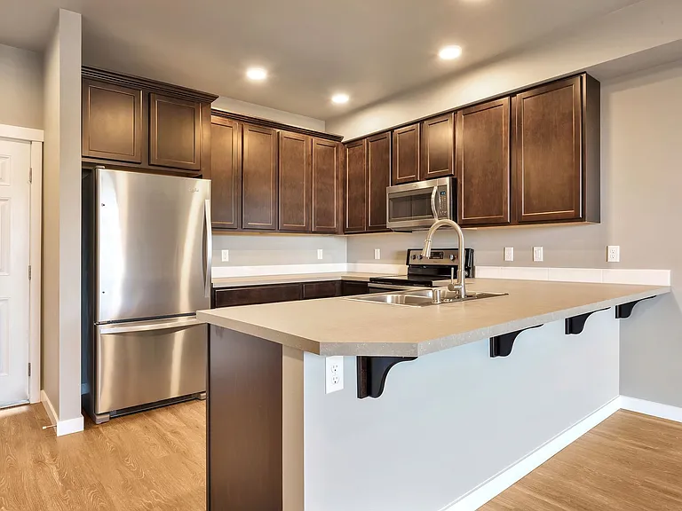 The Fairhaven Pointe Apartments — Photo 24