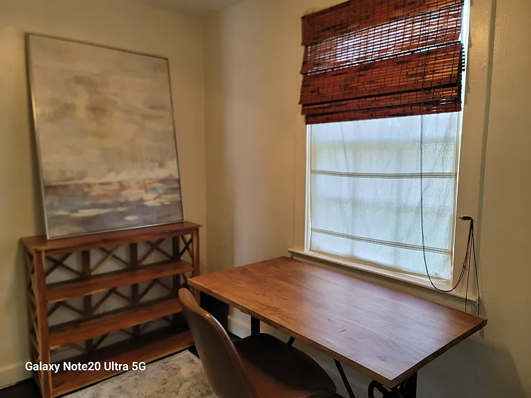 2141 Windsor Ave — Photo 7