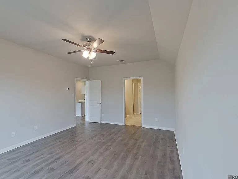 108 Santiago Ct — Photo 17
