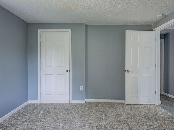 4th image of 1606 E Myrtle Ave