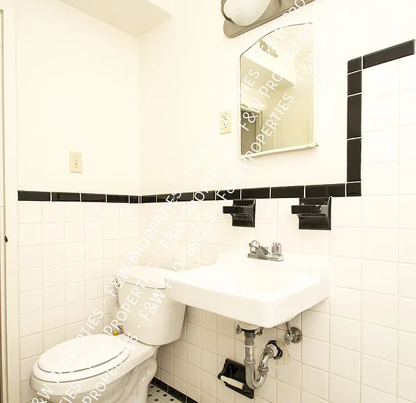 1769 Clifton Ave #5 — Photo 10
