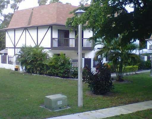 4th image of 2321 Lena Lane #301