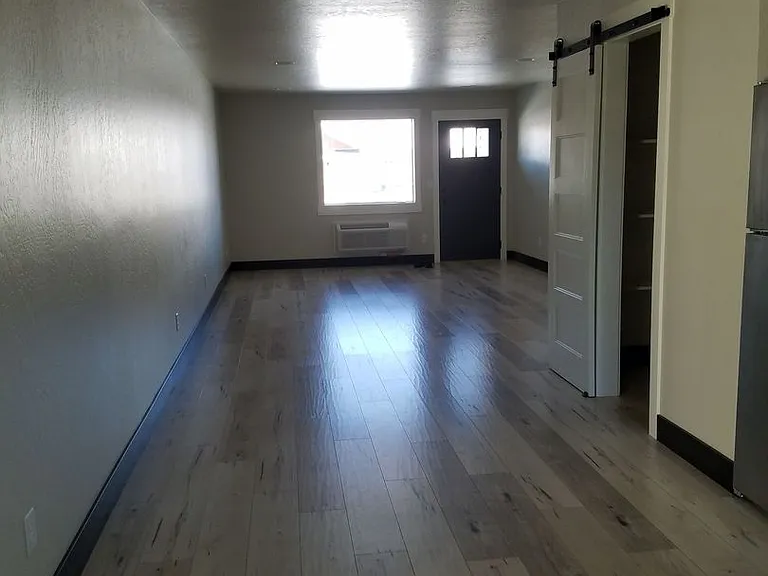 202 Jewel Basin Ct — Photo 6