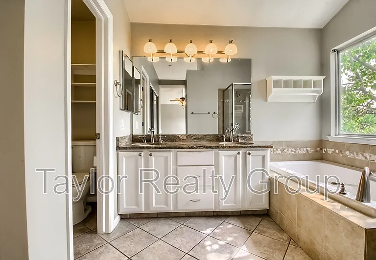 13460 Vine St — Photo 14
