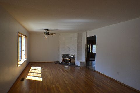 2nd image of 200 Maedell Way