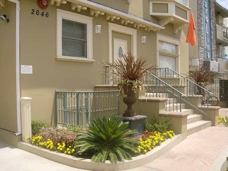 2646 Ellendale — Photo 10