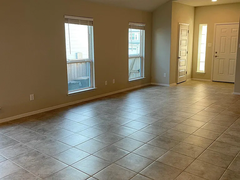 152 Shugart St — Photo 11