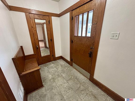 5th image of 521 N 6th St