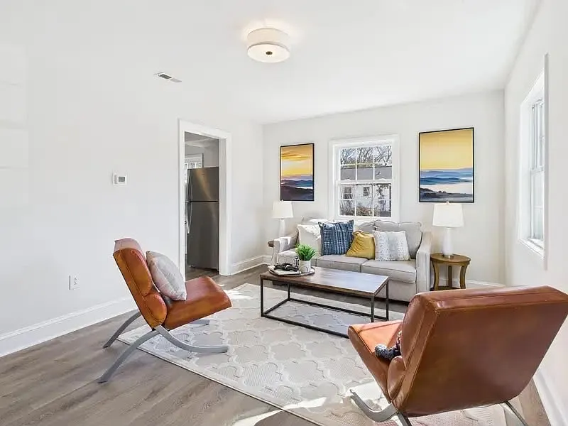 3 bed, 1467 sqft, $1,700 — Photo 1