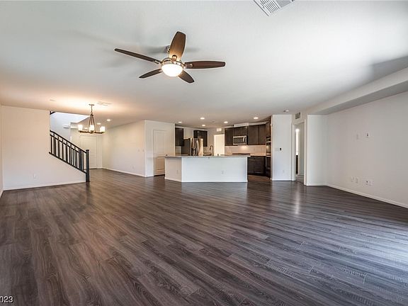 5th image of 725 Kibbey St