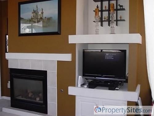 2nd image of 1521 N Vine St #208
