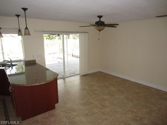 5th image of 5938 Untermeyer Ct