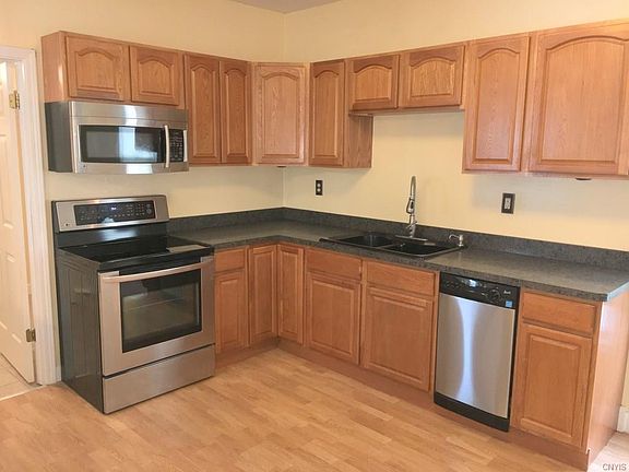 4th image of 220 Desilva St