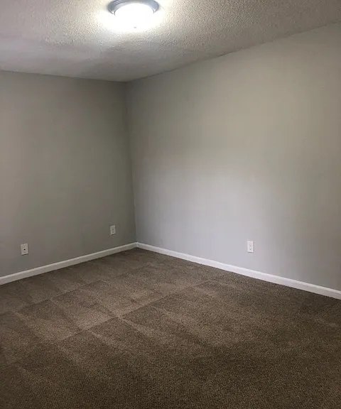 4400 Graceland Ct #4400 — Photo 2