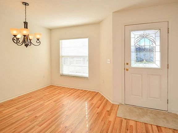 5th image of 356 Terranova Blvd