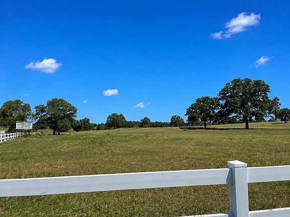 4th image of 1583 S Us Highway 77