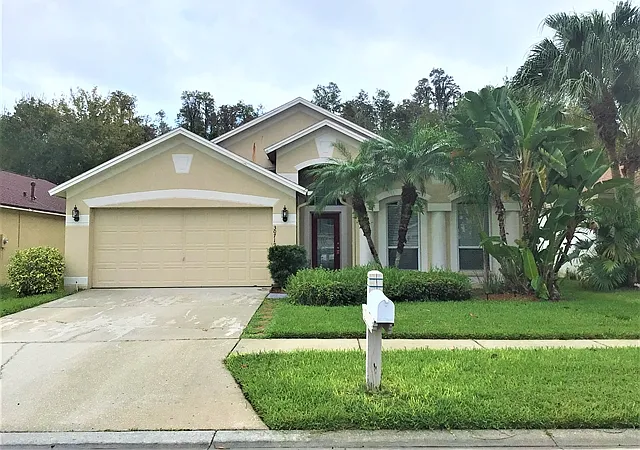 30719 Tremont Dr — Photo 1