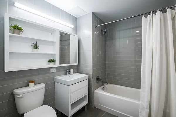 Rented by MNS | media 15