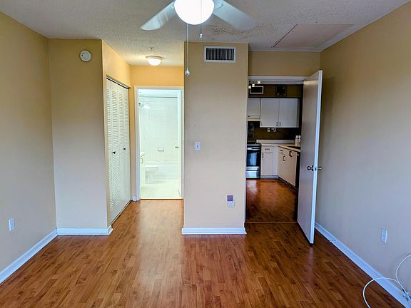 4th image of 7824 Sonoma Springs Cir APT 306