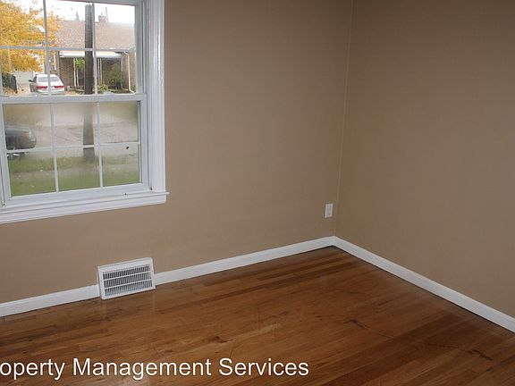 5th image of 14603 Hanover Ave