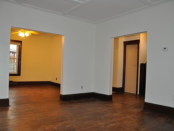 2nd image of 374 Pennsylvania Ave